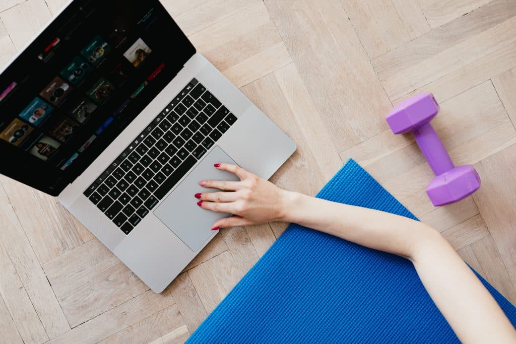 how to become online fitness coach